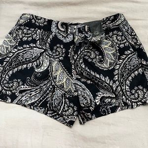 Banana Republic shorts- Hampton Fit